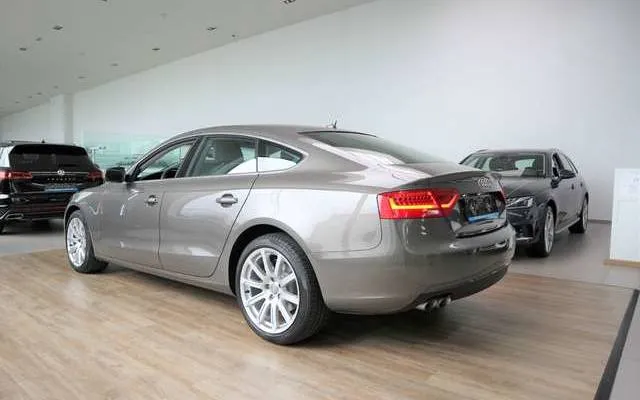 Audi A5 SPORTBACK 2.0TDI 6V*SLECHTS 88.000KMS*NIEUWSTAAT ! Image 7