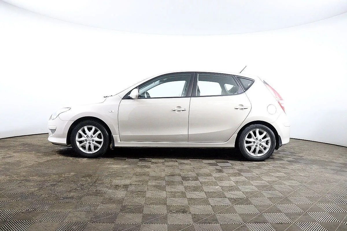 Hyundai i30 Image 8